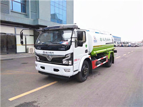 东风大福瑞卡10吨洒水车